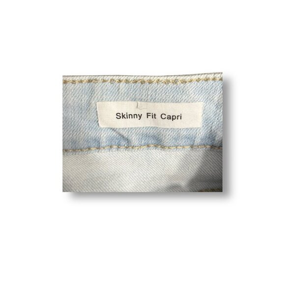 Judy Blue 7/28 Light Wash Capri Jeans Skinny Fit Stretch Denim Cropped Mid Rise - Picture 8 of 11